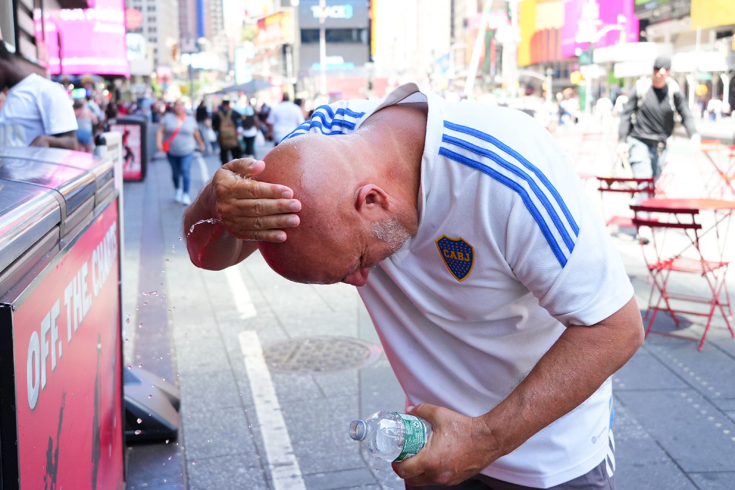 高温天气袭击美国纽约